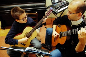 Výuka hry na kytaru v Základní umělecké škole BONIFANTES